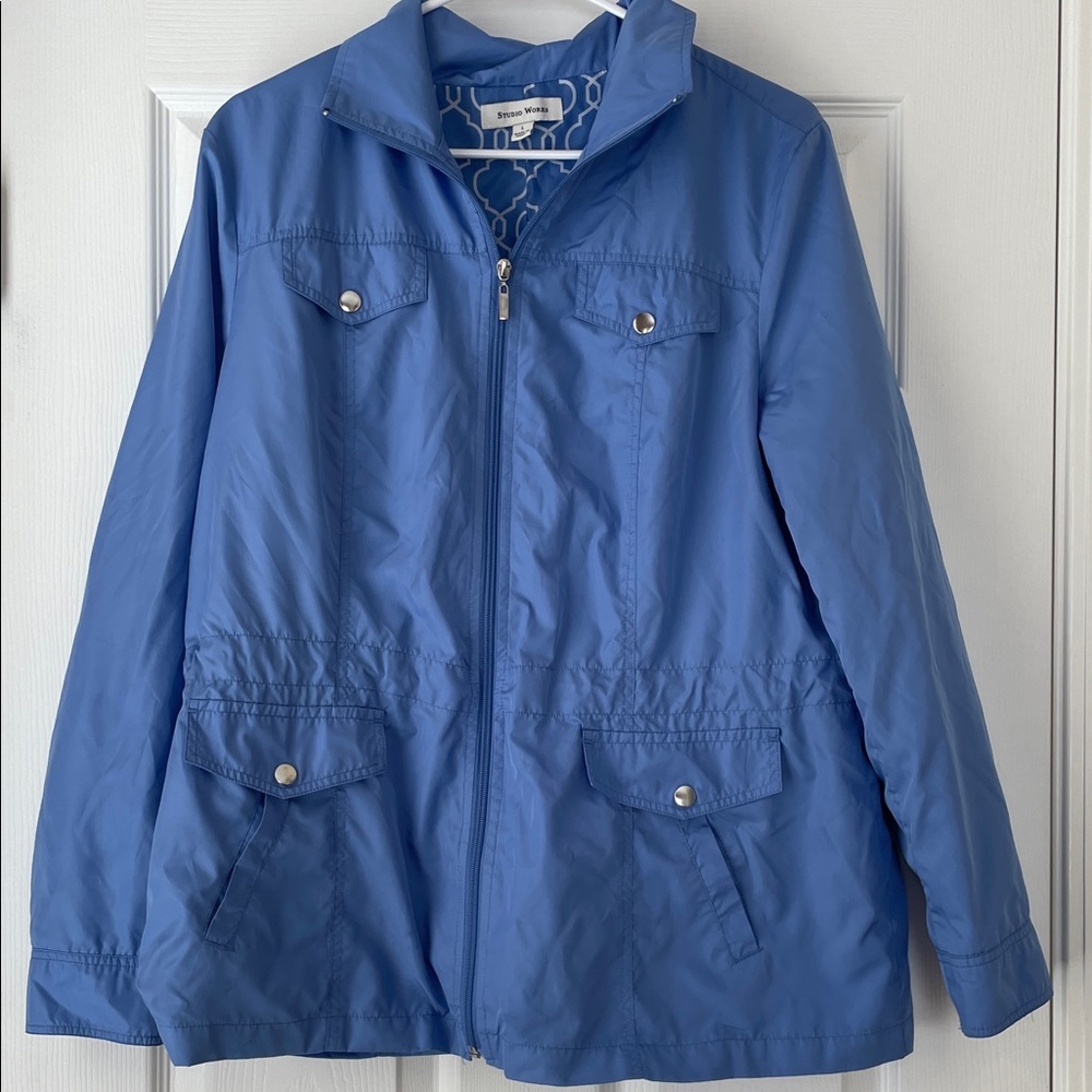Studio Works Blue‎ Wind Breaker Size Large with Pockets